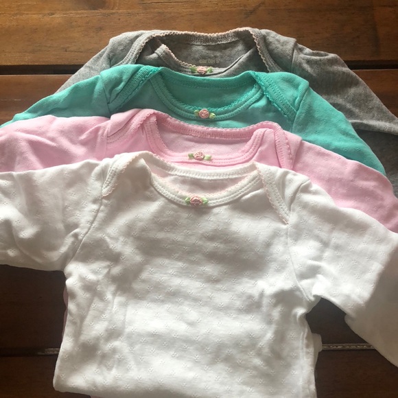Set of 4 onesies - Picture 1 of 3